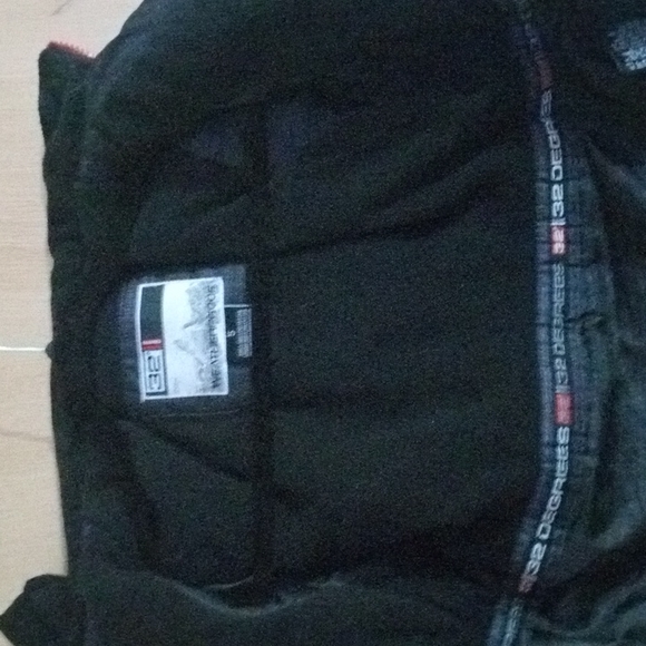 Boys size 5 32° weatherproof coat - Picture 4 of 7